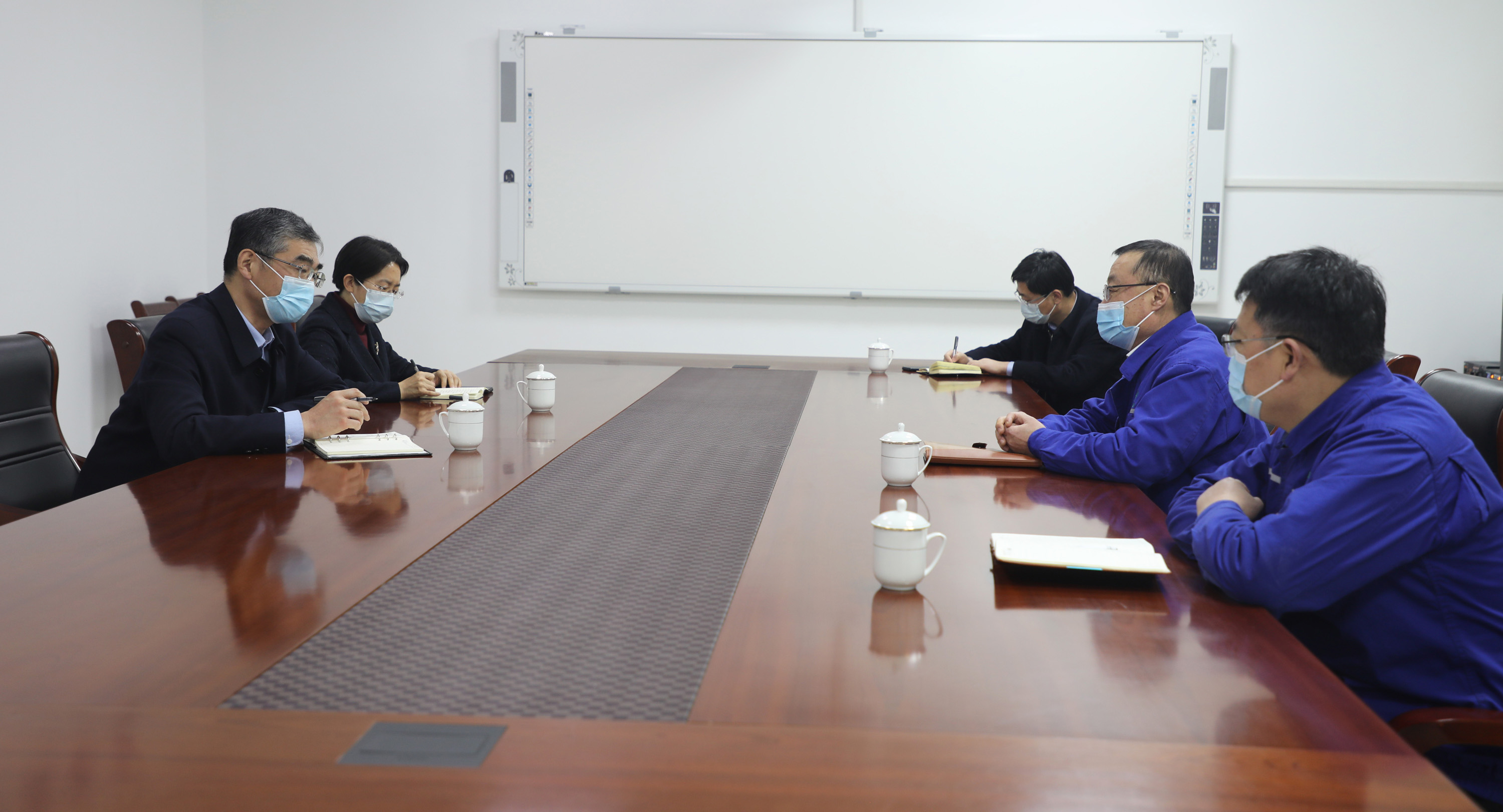 蓋衛(wèi)星部長(zhǎng)1.jpg 蓋衛(wèi)星部長(zhǎng)1.jpg